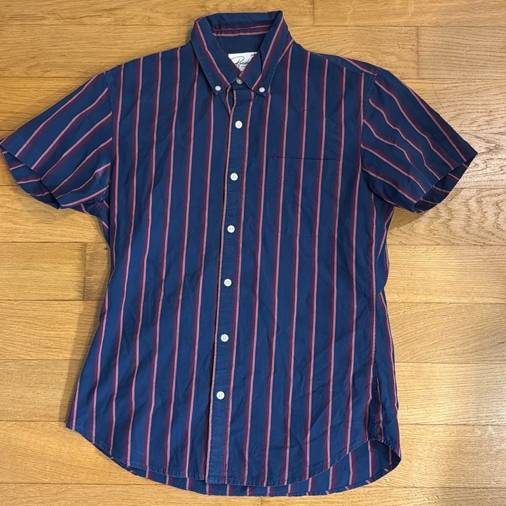 Bonobos striped casual button down shirt. Short sleeve